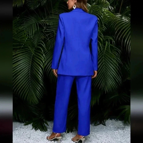 Solid Single Blue Blazer & Pants - Picture 3 of 5